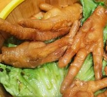Old-School Braised Chicken Feet