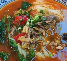 Sichuan-style Pepper Chicken Offal Noodles