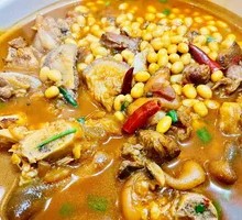 Braised Pork Trotter with Soybeans