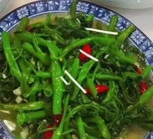 Stir-Fried Water Spinach