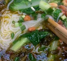 Sour Cabbage Rice Noodles