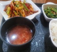 Pickled Pepper Tripe Rice Bowl