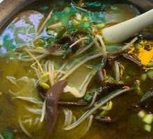 Sour Cabbage Duck Blood Vermicelli Noodles