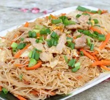 Fatty Intestine Egg Fried Rice Noodles