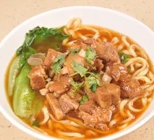 Sauce-Flavored Spare Ribs Noodles