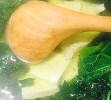 Seasonal Vegetable Broth