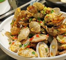 Fresh Chili Sauce Clams