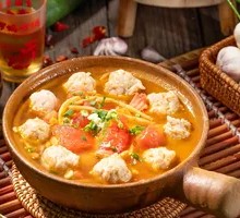Tomato and Meatball Hot Pot Soup
