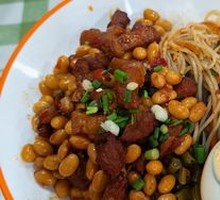 Braised Pork in Wooden Bucket Rice