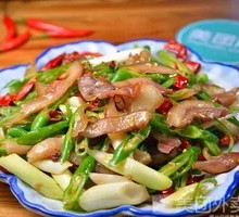 Spicy Pepper Pork Bucket Rice