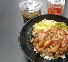 Boneless Pork Shank Rice