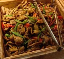 More than twenty kinds of snacks