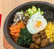 大粒牛肉石锅拌饭