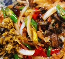 Pickled Pepper Tripe Rice Bowl