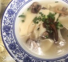 Wild Mushroom Clear Soup Noodles