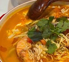 Tom Yum Seafood Mama Noodles