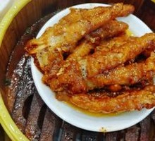 Black Pepper Steamed Chicken Feet