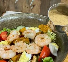 Shrimp Quinoa Salad