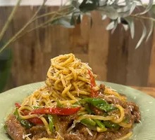 Black Pepper Beef Noodles