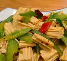 Celery with Tofu Skin