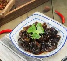 Cold-mixed black fungus