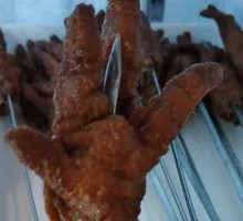 Braised Chicken Feet with Tiger Skin