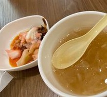 Freshly Simmered Silver Ear Soup