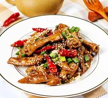 Spicy Braised Chicken Tips