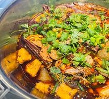 Signature Spicy Duck Hot Pot