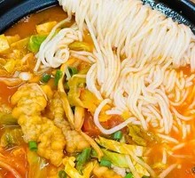 Spicy麻Sesame Pork Noodles