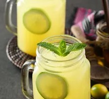 Freshly Squeezed Lemon Juice