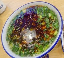 Sour Cabbage Beef Noodles