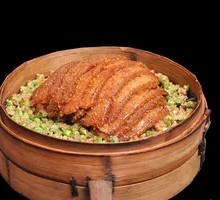 Golden Steamed Pork with Rice Flour