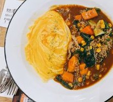 Beef Curry Omelette Rice