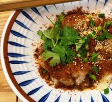 Dry-Mixed Shrimp and Crab Roe Dumplings