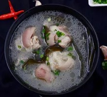 Kelp and Pig Trotter Soup