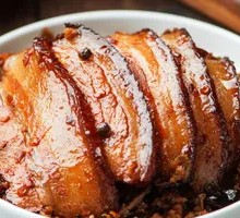 Preserved Vegetable Braised Pork Rice Bowl