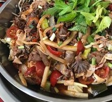 Qianjiang Chicken Offal Hot Pot