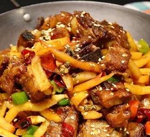 Spicy Chicken and Pork Shank Stir-fry