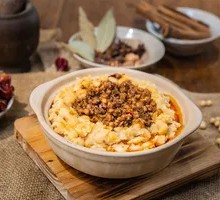 Stewed Pork with Tender Peas