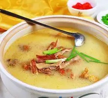 Mountain Delicacy Chicken Soup with Pig's Trotter